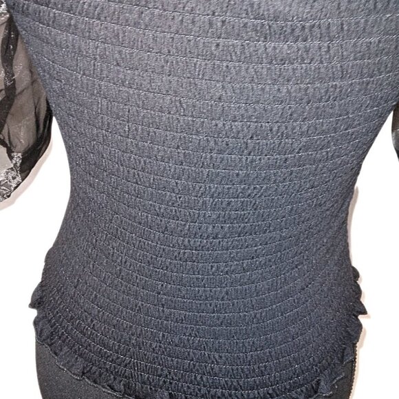 FOREVER 21 BLACK CROP TOP WITH ORGANZA PUFF SLEEVES - Picture 4 of 4